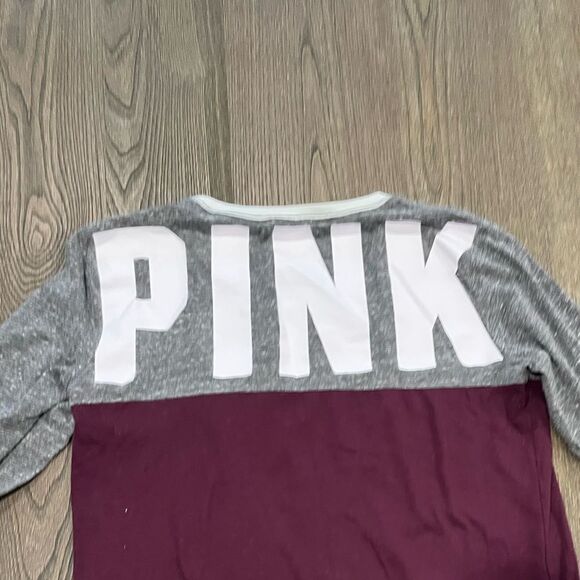 Victoria’s Secret Pink Gray Purple Varsity T-Shirt Size M - Picture 4 of 5